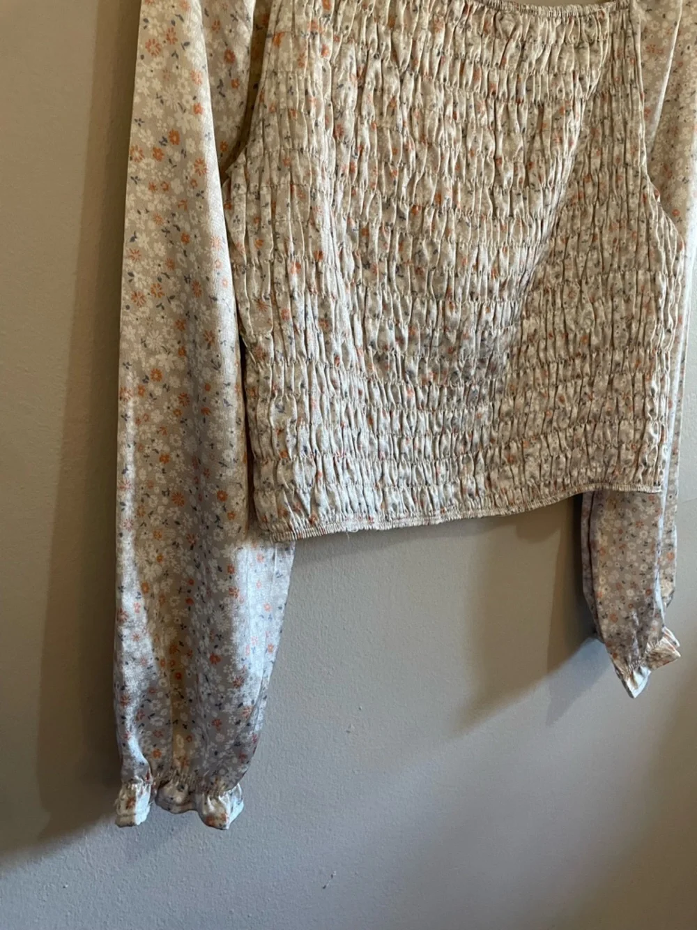 Monteau Los Angeles Cream Floral Smocked Square-Neck Blouse – Size XL EUC - Picture 14 of 16